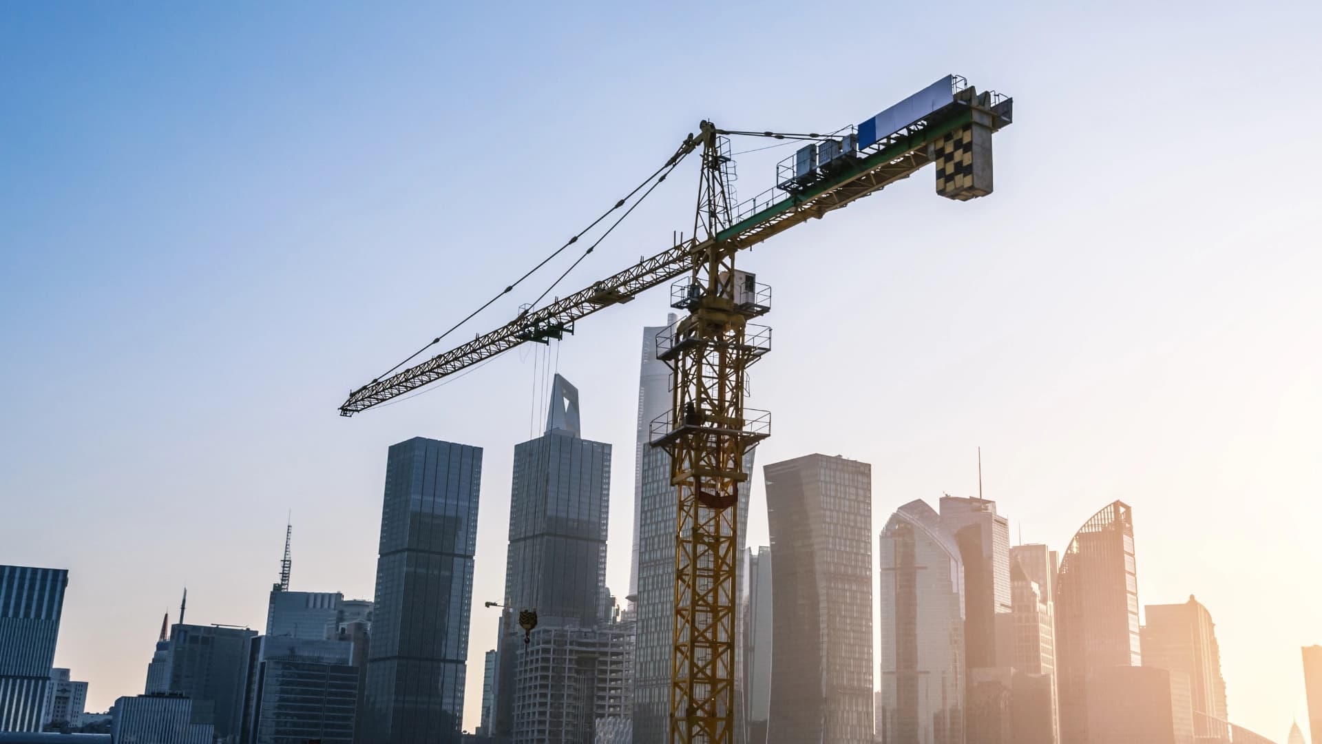 Corrective action recommendation for project cost variance in construction material management